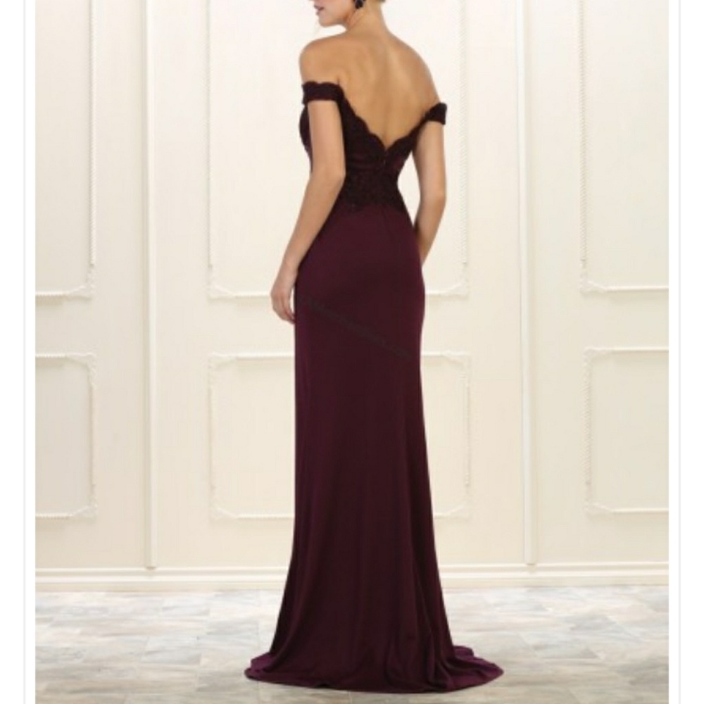 This is a beautiful plus size formal dress. - Picture 2 of 2